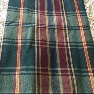 PLAID YARDAGE 4 yds FACTORY EDGES  NAVY BLUE  GREEN GOLD  MAROON  4 YDS X 56"W